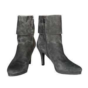 Tahari Gabe Grey Suede Heeled Ankle Boots With Box Size 10M